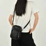 Nicky Crossbody